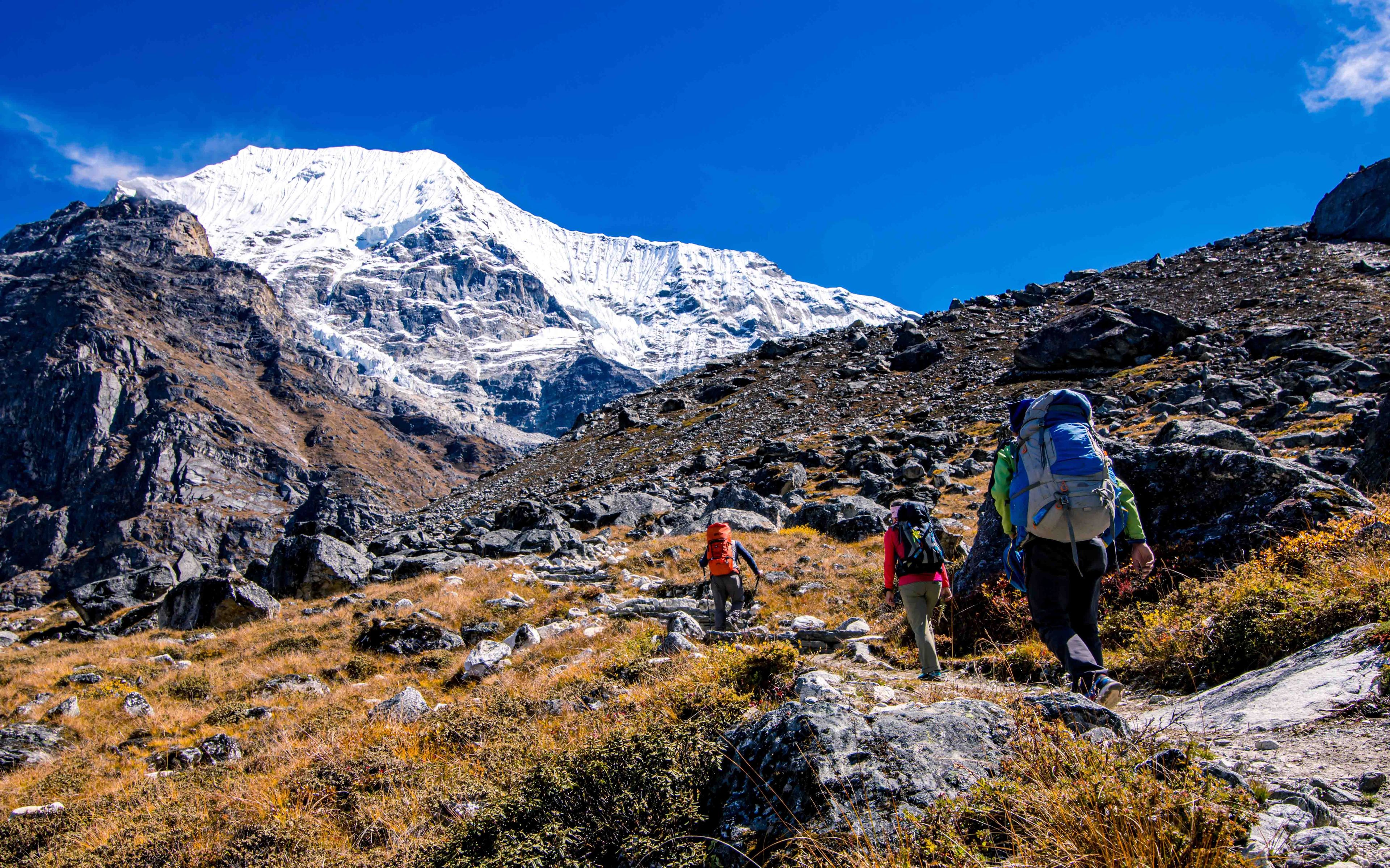 Rolwaling Valley Trek: The Complete Guide for 2026
