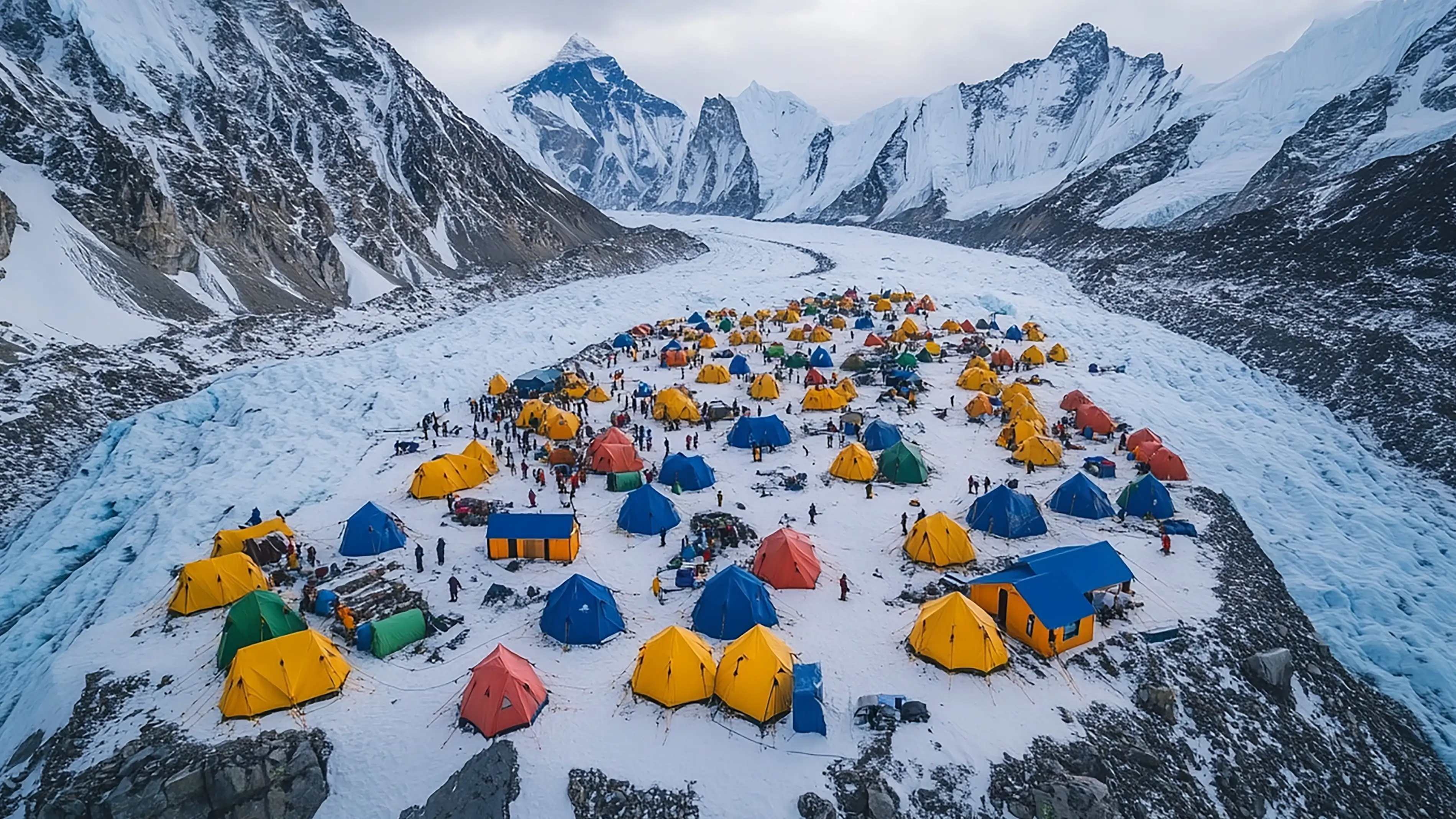 everest-base-camp-expedition-tents-khumbu-glacier-nepal.webp